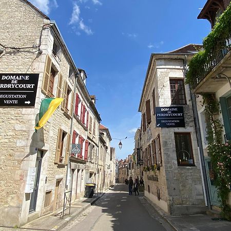 Le Beau Chardonnay, Au Coeur De Chablis Apartment Exterior photo