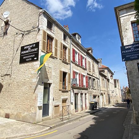 Le Beau Chardonnay, Au Coeur De Chablis Apartment Exterior photo